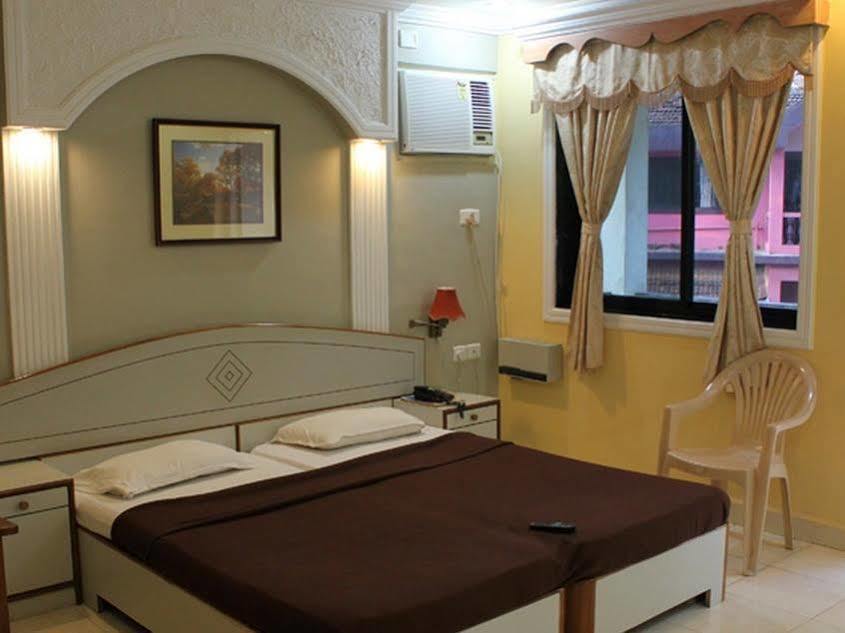 Amigo Plaza Hotel Colva Luaran gambar