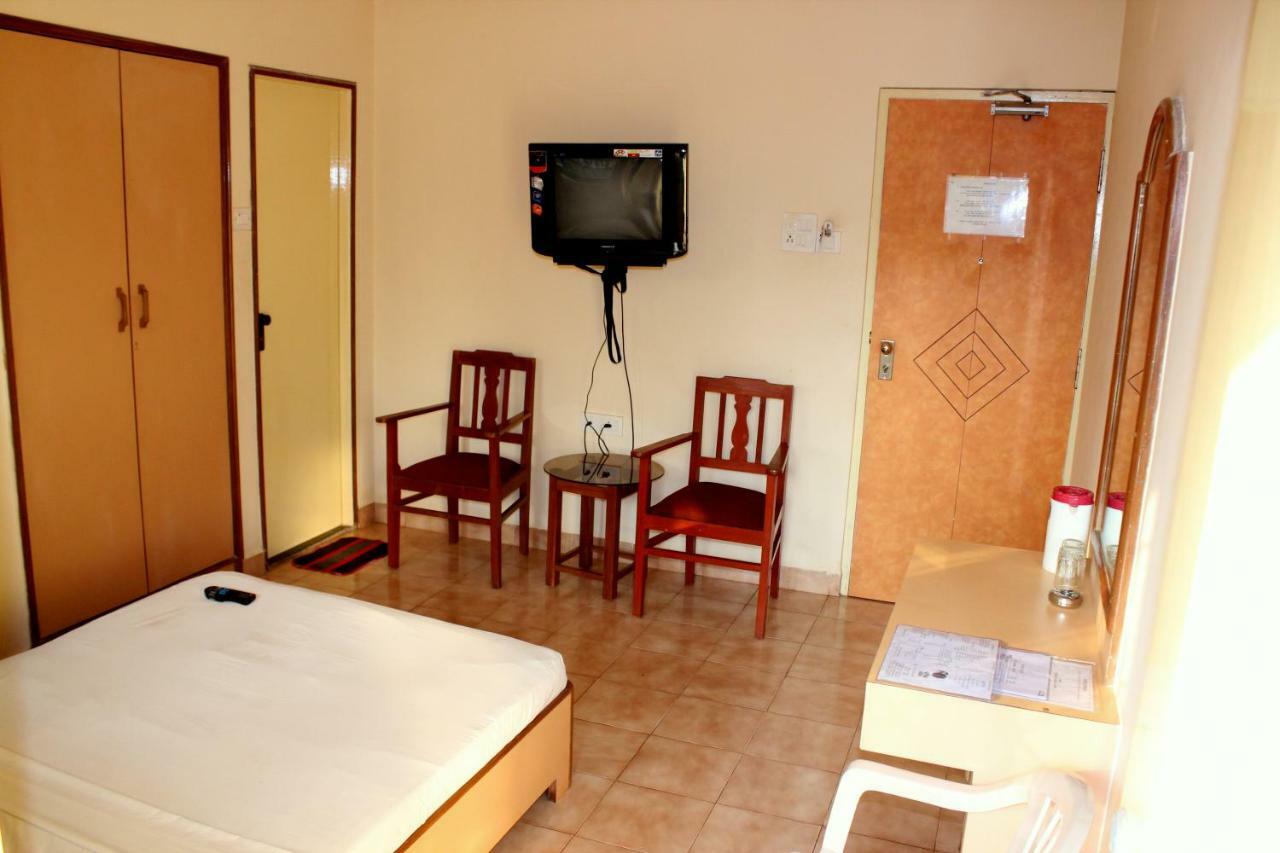 Amigo Plaza Hotel Colva Luaran gambar